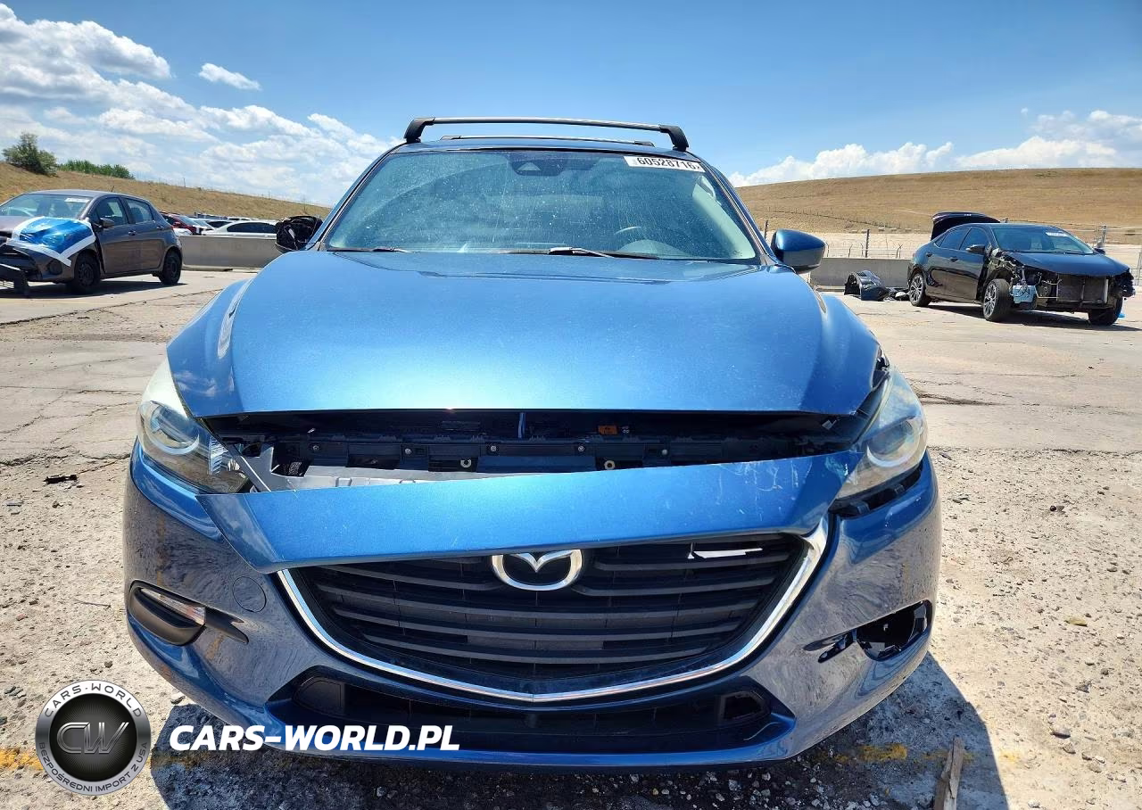 2018 Mazda 3 Touring VIN:3MZBN1L31JM198217 - 5