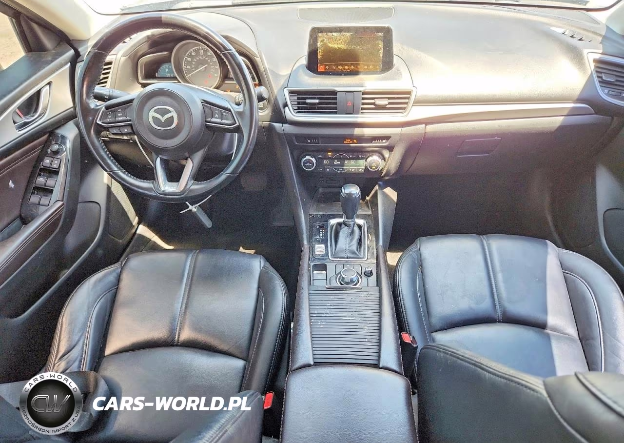 2018 Mazda 3 Touring VIN:3MZBN1L31JM198217 - 8