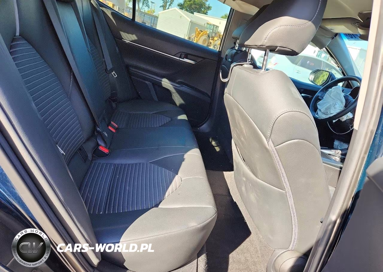 2018 Toyota Camry Se VIN:4T1B11HK6JU619337 - 10