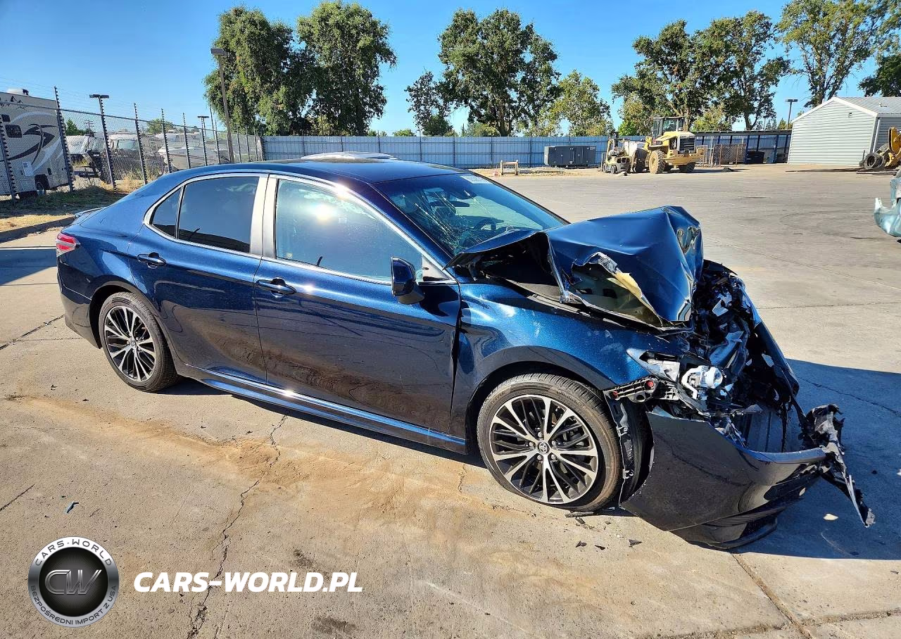2018 Toyota Camry Se VIN:4T1B11HK6JU619337 - 4
