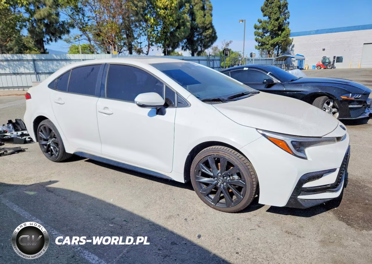 2025 Toyota Corolla Hybrid Se VIN:JTDBCMFEXSJ037743 - 4