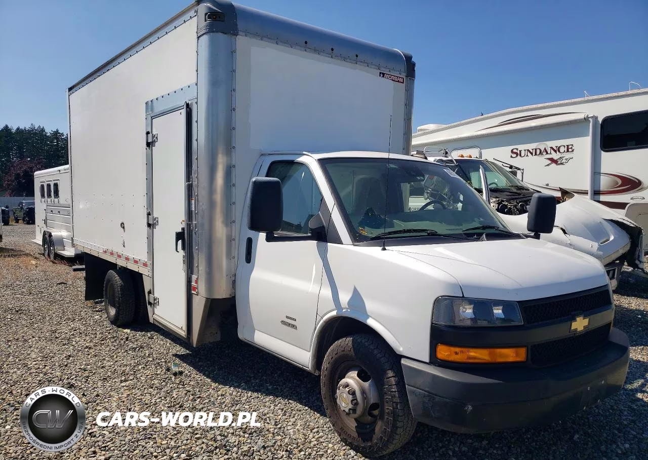 2021 Chevrolet Express Box Truck VIN:1HA6GVC76MN006823 - 4