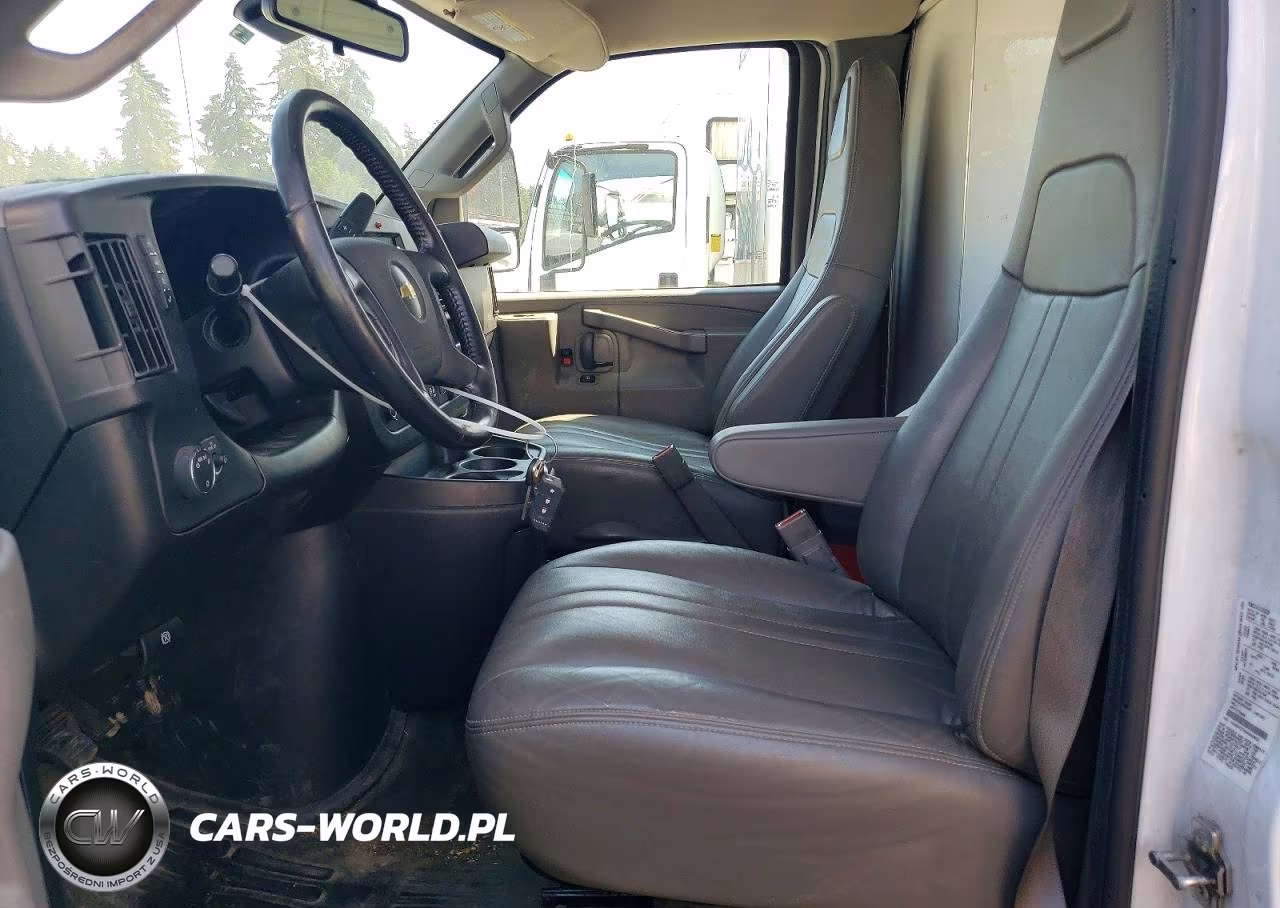 2021 Chevrolet Express Box Truck VIN:1HA6GVC76MN006823 - 7