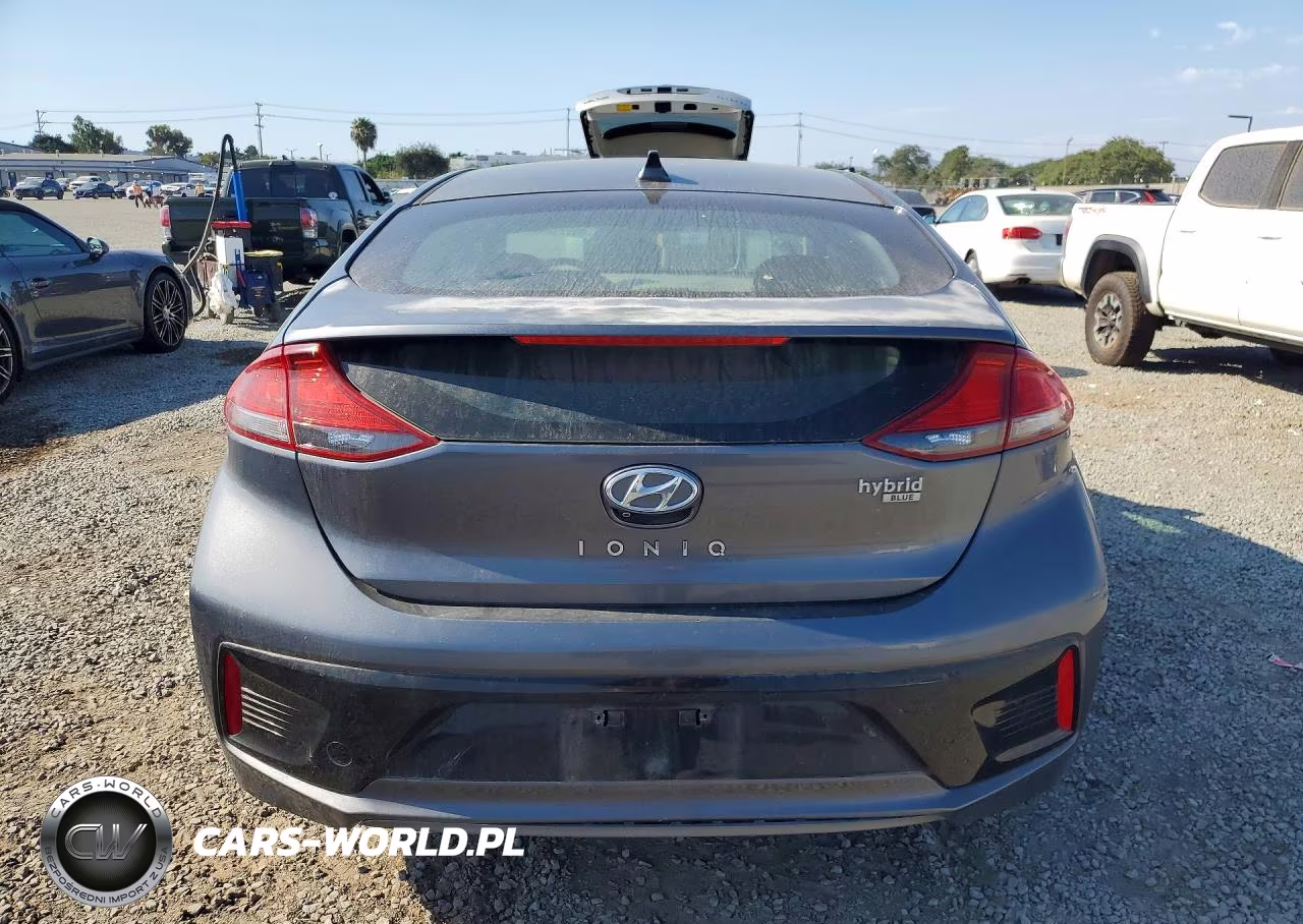 2017 Hyundai Ioniq Blue VIN:KMHC65LC2HU024282 - 6