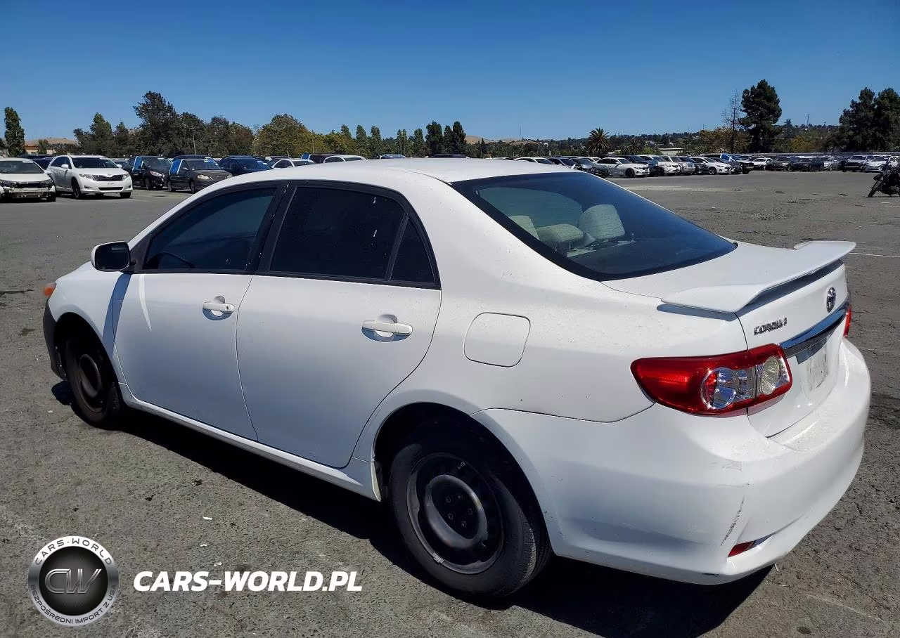 2011 Toyota Corolla Le VIN:JTDBU4EE4B9169073 - 2