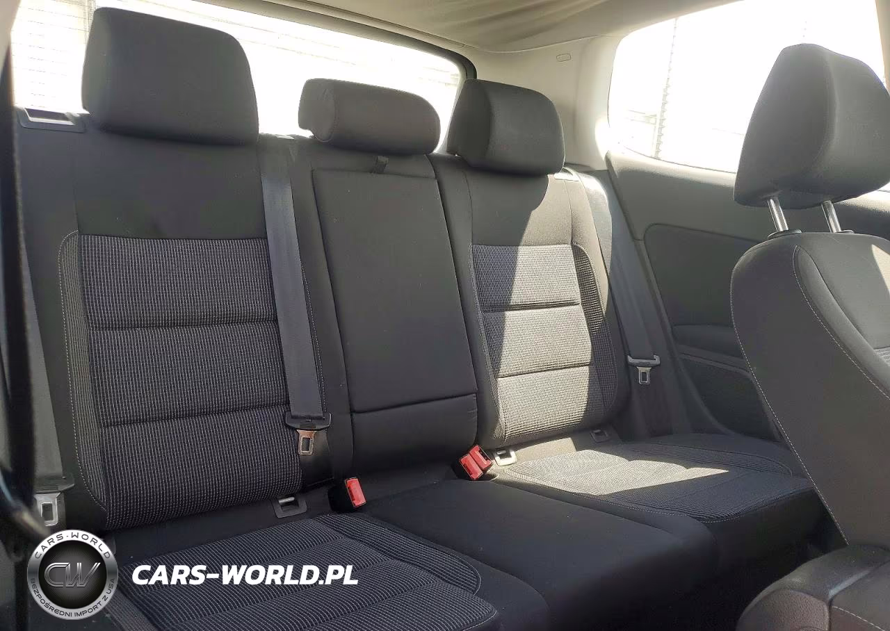 2012 Volkswagen Golf VIN:WVWMM7AJ5CW292249 - 10