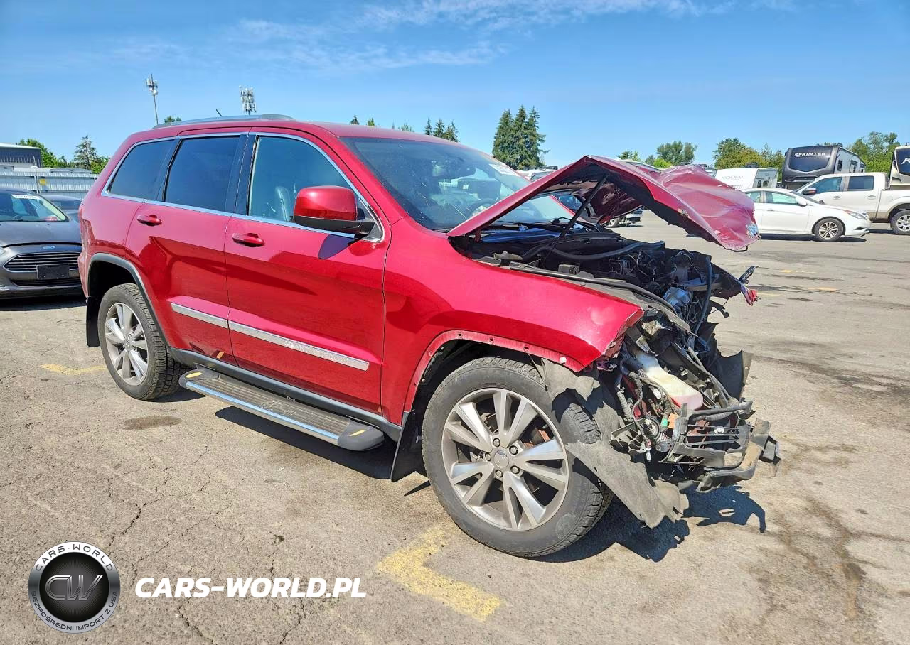 2013 Jeep Grand Cherokee Laredo VIN:1C4RJFAG2DC556446 - 4