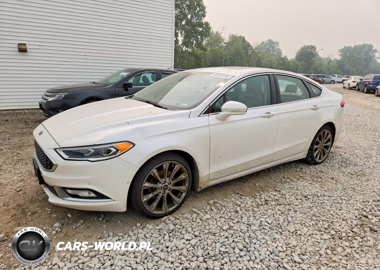 2017 Ford Fusion Titanium – zdjęcie 1 z 12