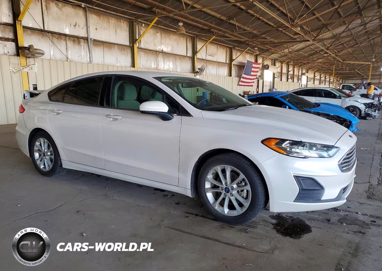 2019 Ford Fusion Se VIN:3FA6P0HD3KR149072 - 4