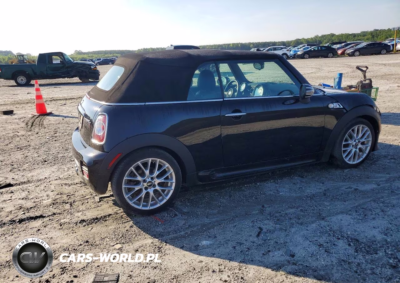 2014 Mini Convertible Cooper S VIN:WMWZP3C54ET298082 - 3