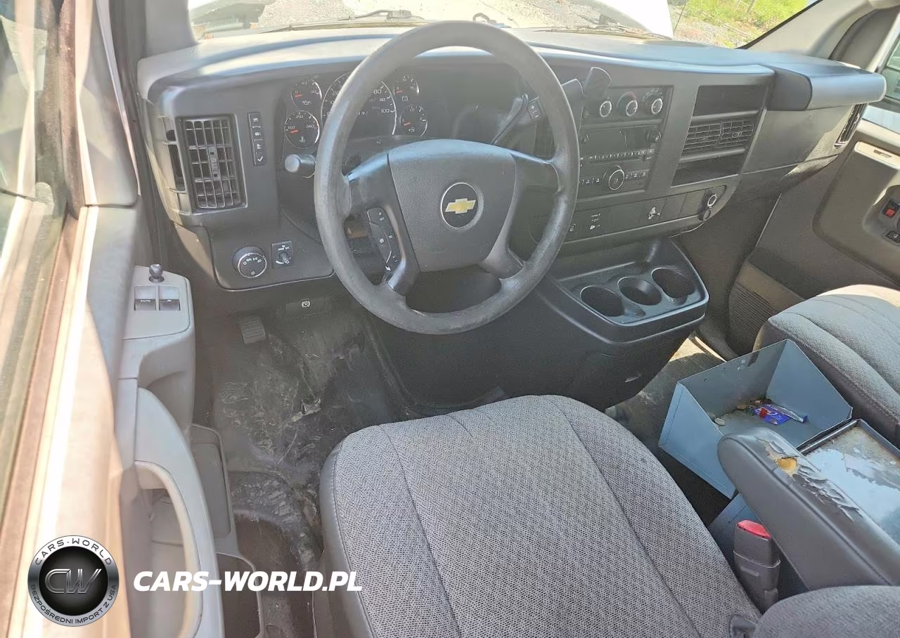 2012 Chevrolet Express G2500 VIN:1GCWGFCA5C1111400 - 8