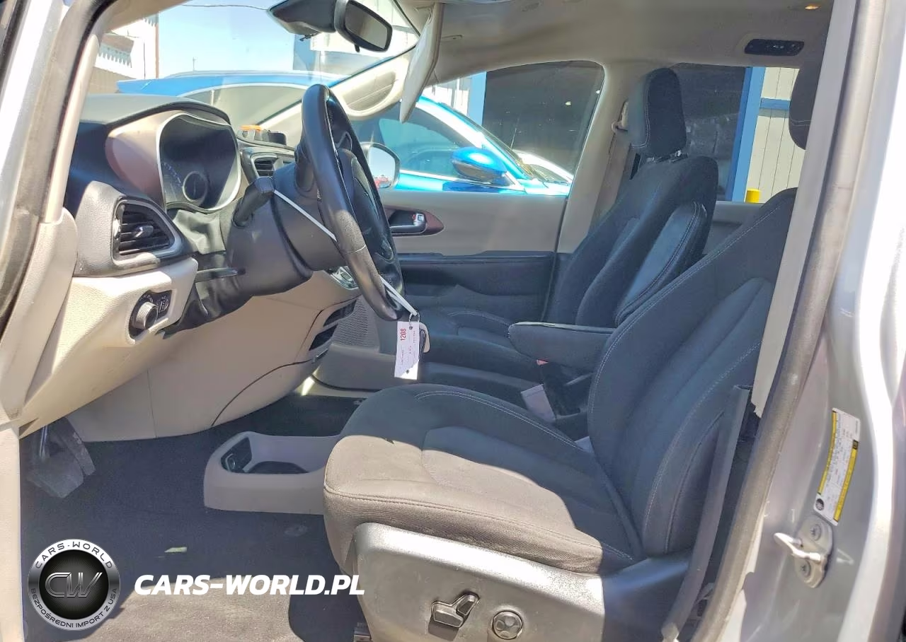 2023 Chrysler Voyager Lx VIN:2C4RC1CG9PR553999 - 7