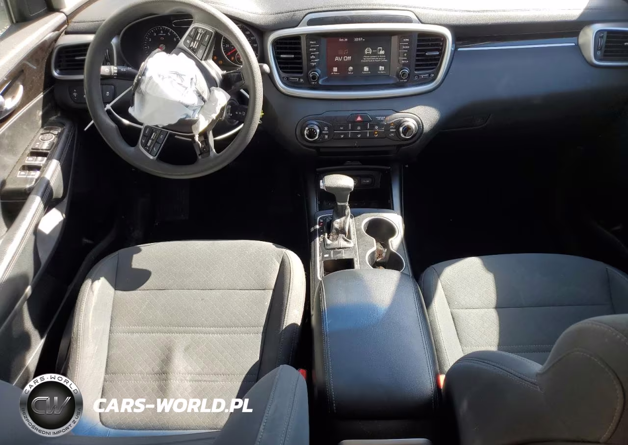 2019 Kia Sorento L VIN:5XYPG4A38KG533902 - 15