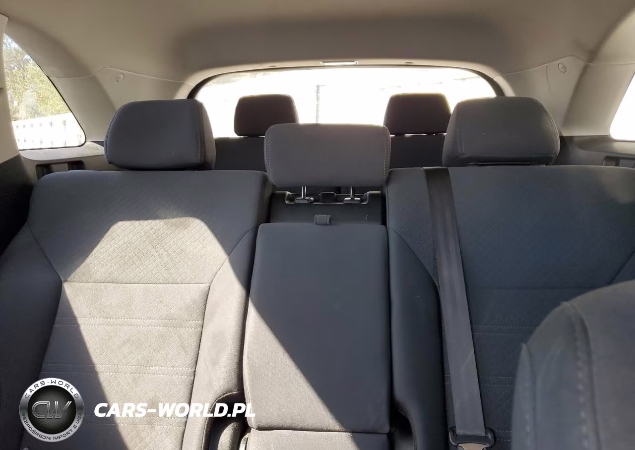 2019 Kia Sorento L VIN:5XYPG4A38KG533902 - 20