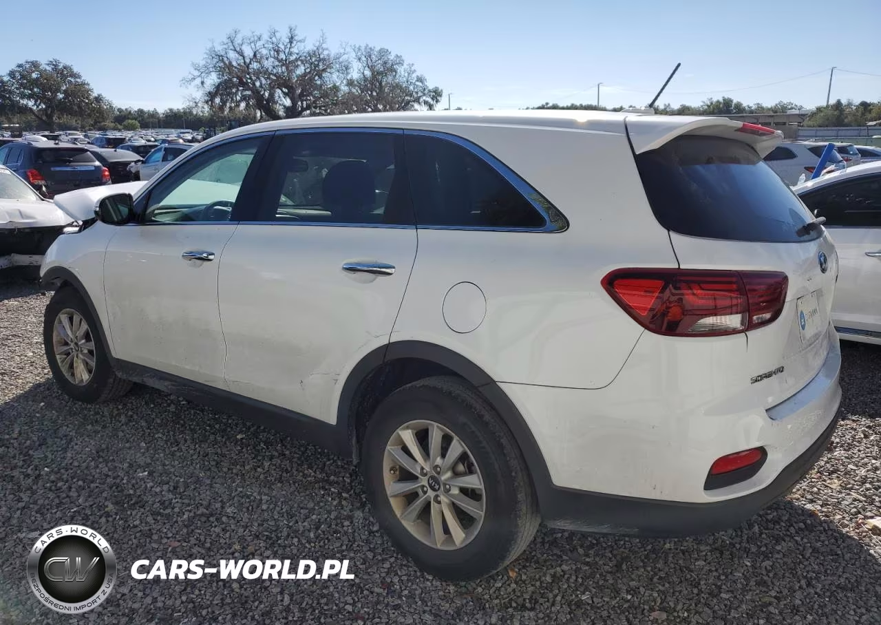 2019 Kia Sorento L VIN:5XYPG4A38KG533902 - 4