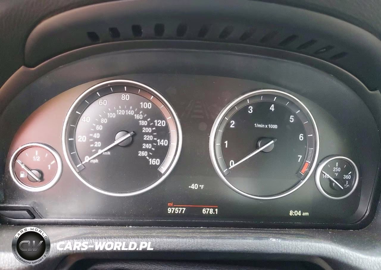2017 BMW X3 xDrive28I VIN:5UXWX9C54H0T09921 - 9