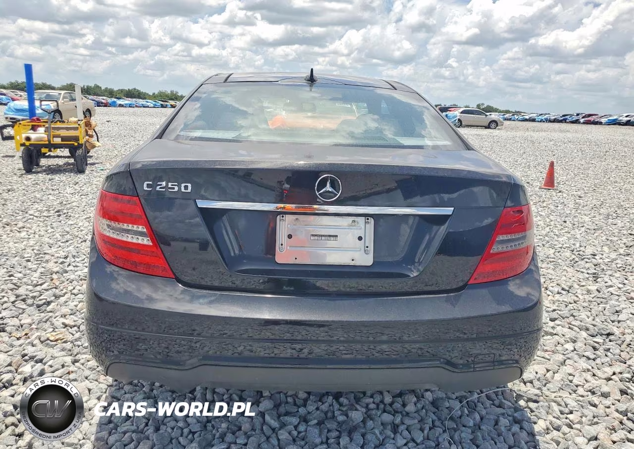 2015 Mercedes-Benz C 250 VIN:WDDGJ4HB3FG415988 - 6