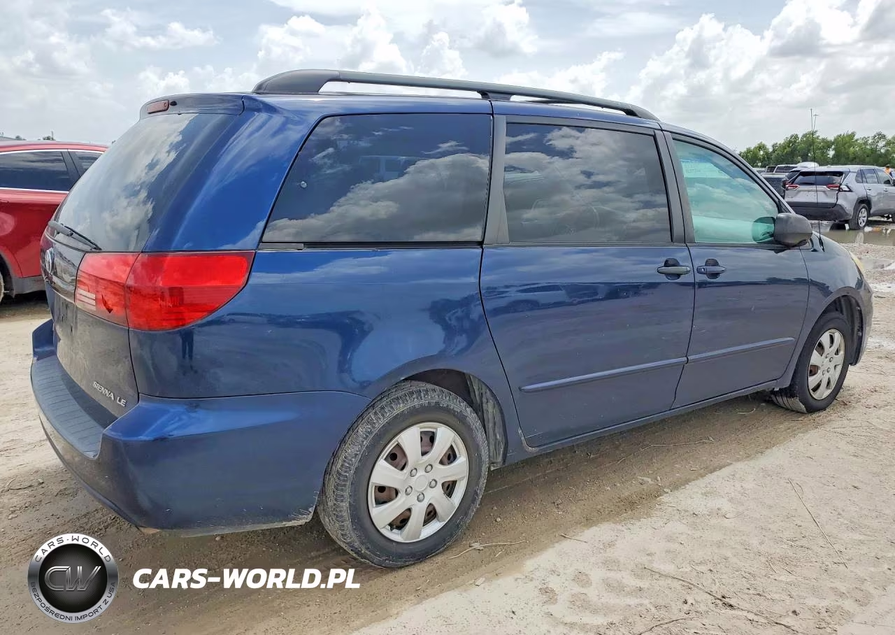 2004 Toyota Sienna Le 7 Passenger VIN:5TDZA23CX4S109252 - 3