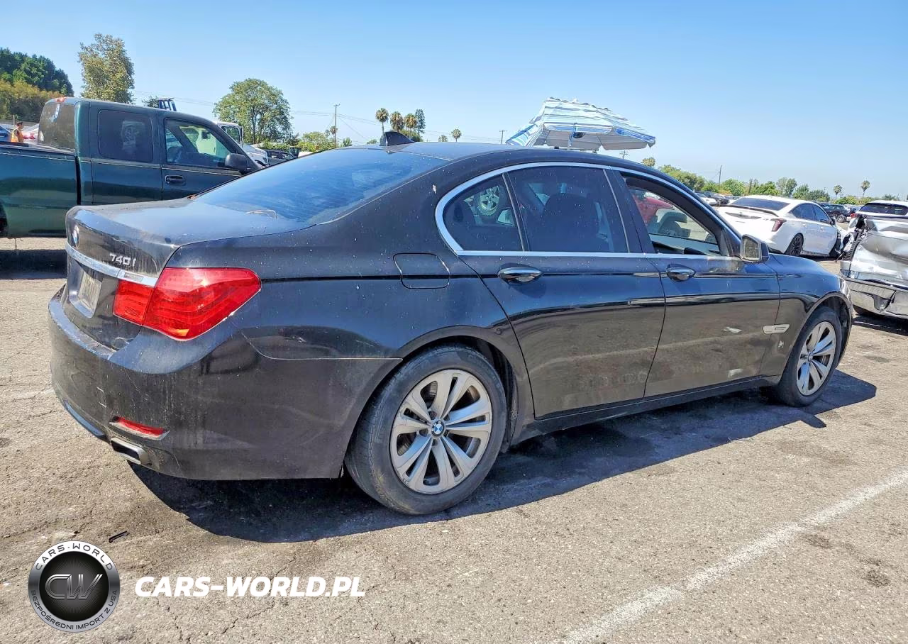 2011 BMW 740 I VIN:WBAKA4C52BC392241 - 3