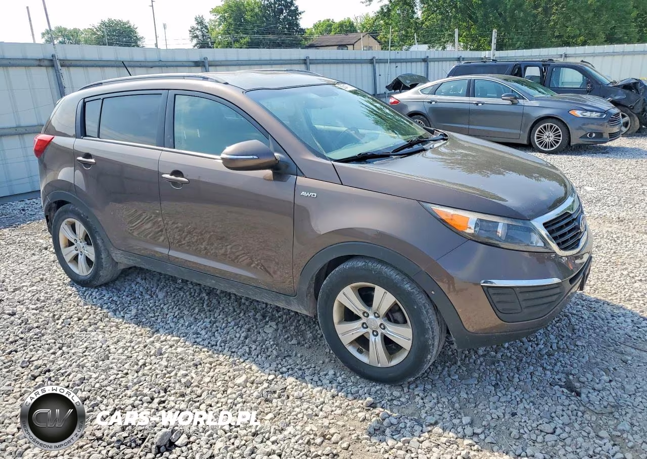 2011 Kia Sportage Lx VIN:KNDPBCA20B7162716 - 4
