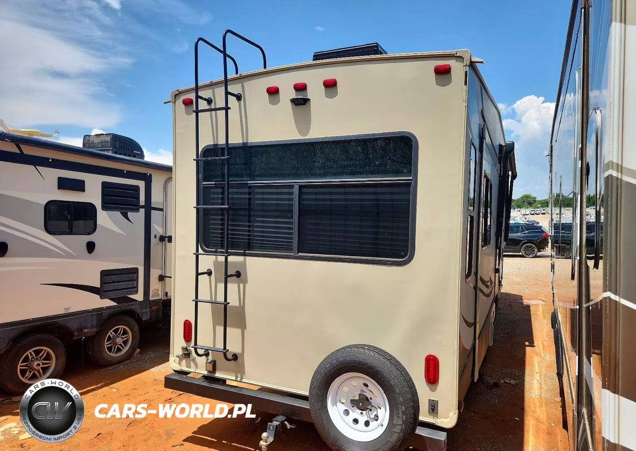2027 Forest River Sabre Camper VIN:4X4FSRD26H3012081 - 4