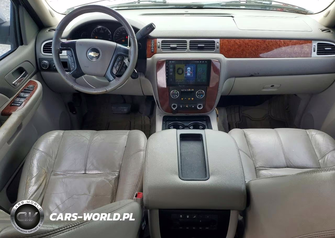 2007 Chevrolet Suburban C1500 VIN:1GNFC16J47J355207 - 8