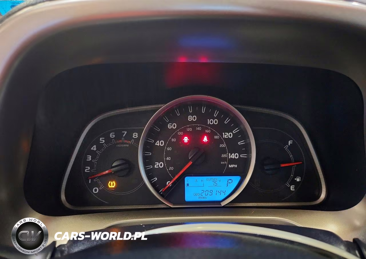 2015 Toyota Rav4 Le VIN:JTMBFREVXFJ040217 - 9