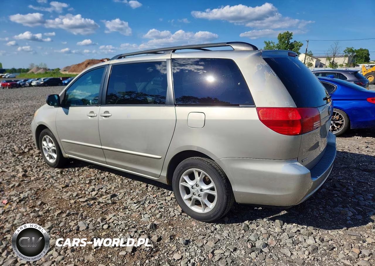 2004 Toyota Sienna Le VIN:5TDBA23C74S008445 - 2