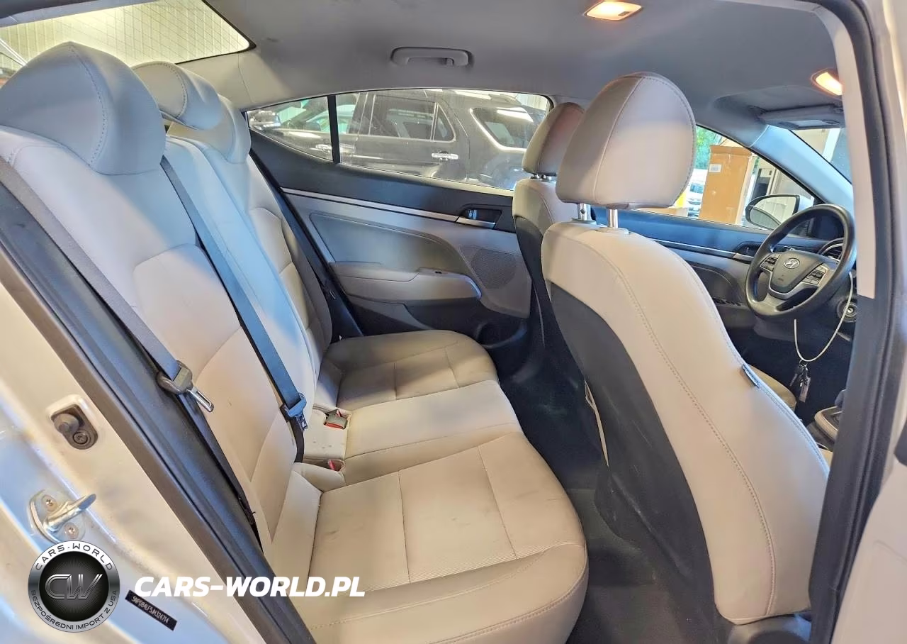 2018 Hyundai Elantra Sel VIN:5NPD84LF5JH324714 - 10