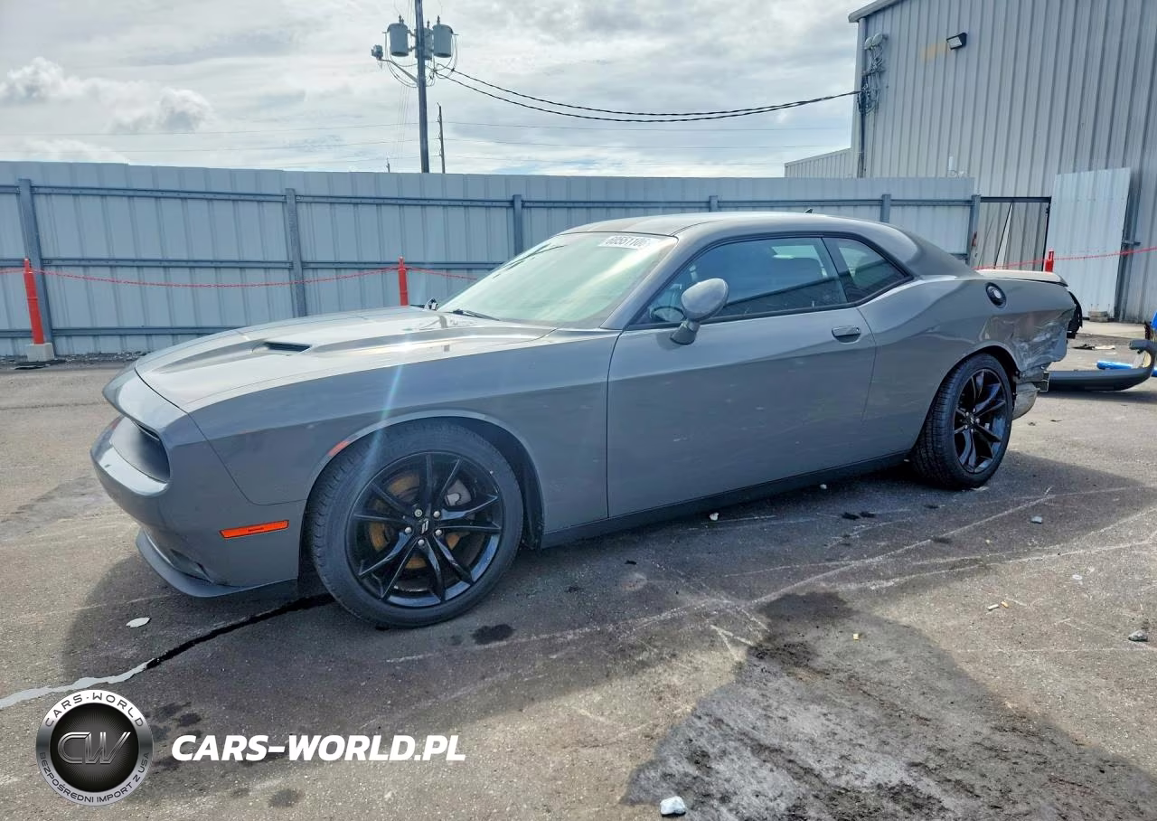2017 Dodge Challenger Sxt