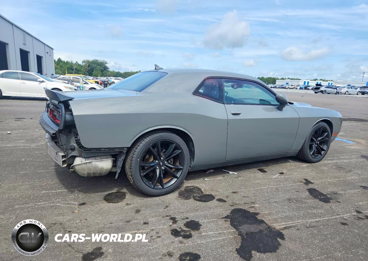 2017 Dodge Challenger Sxt VIN:2C3CDZAG0HH513956 - 3