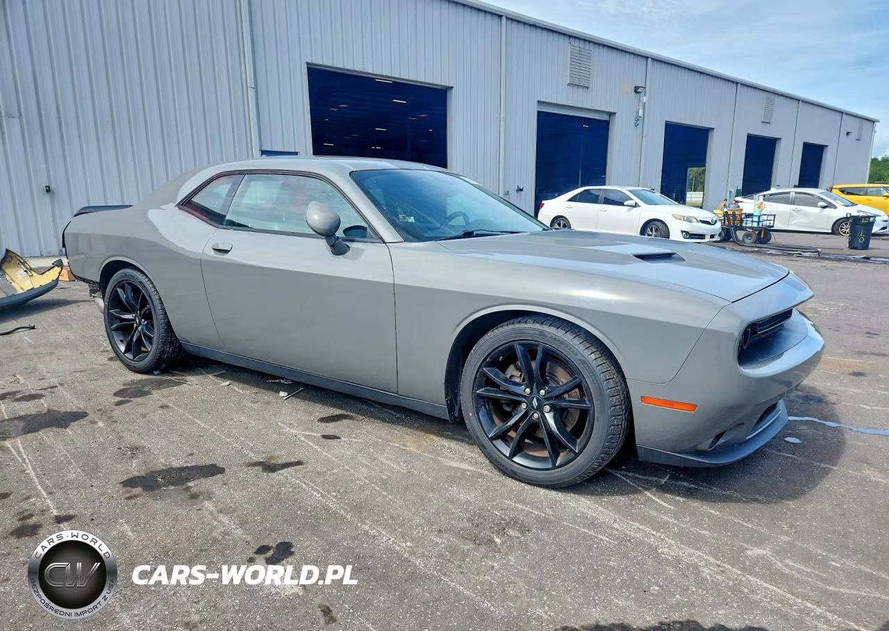 2017 Dodge Challenger Sxt VIN:2C3CDZAG0HH513956 - 4
