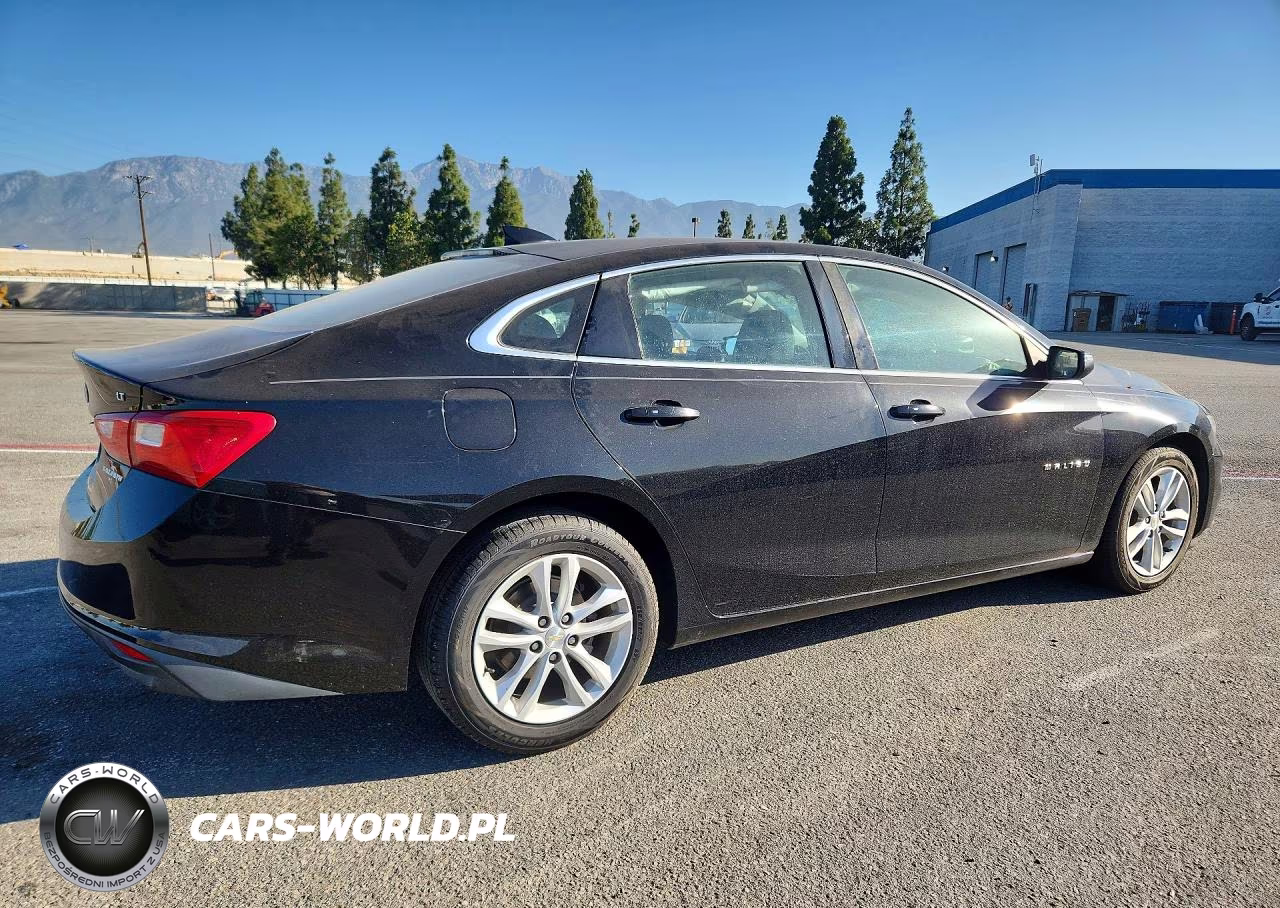 2018 Chevrolet Malibu Lt VIN:1G1ZD5STXJF132514 - 3