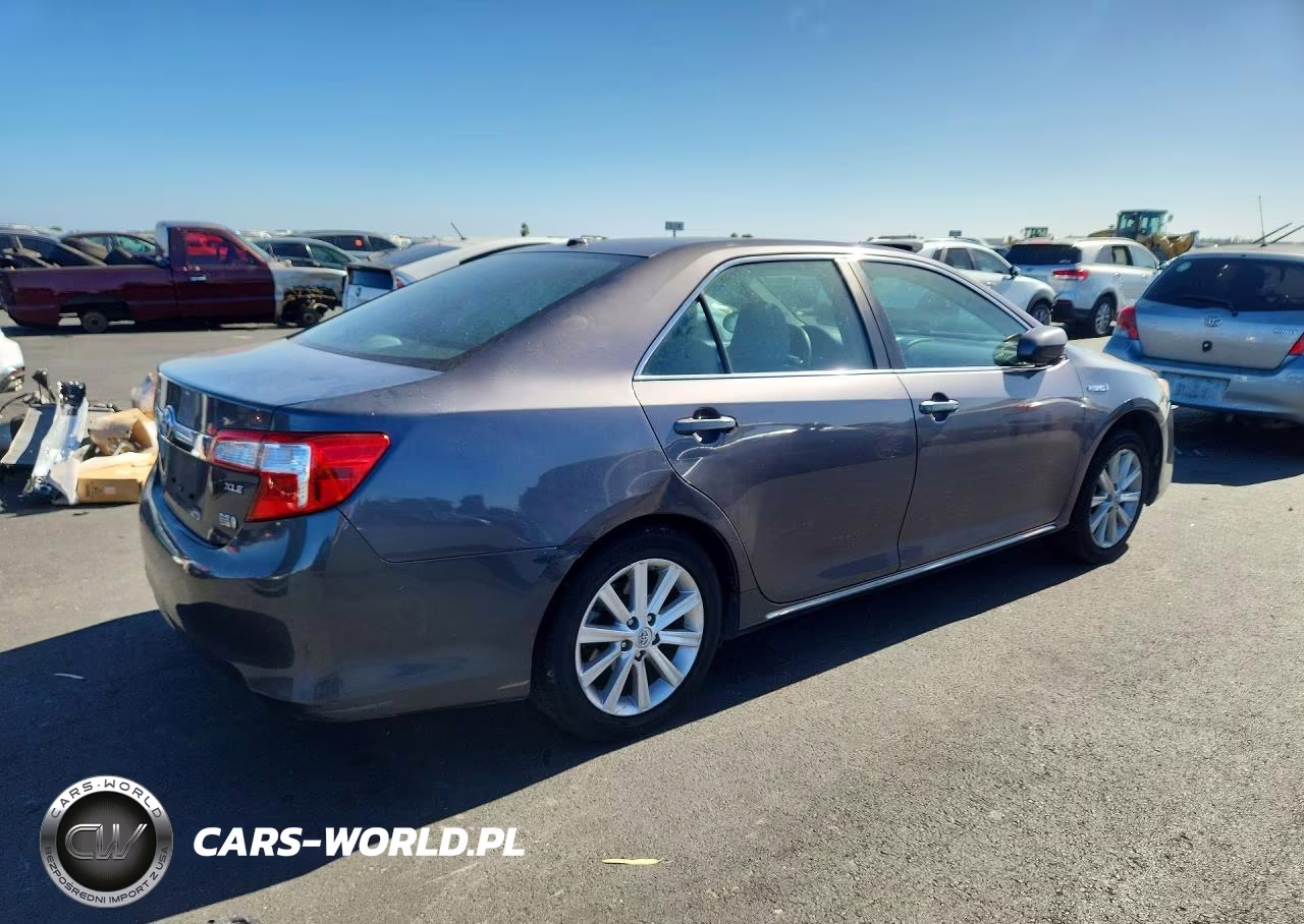 2014 Toyota Camry Hybrid Xle VIN:4T1BD1FK3EU116073 - 3