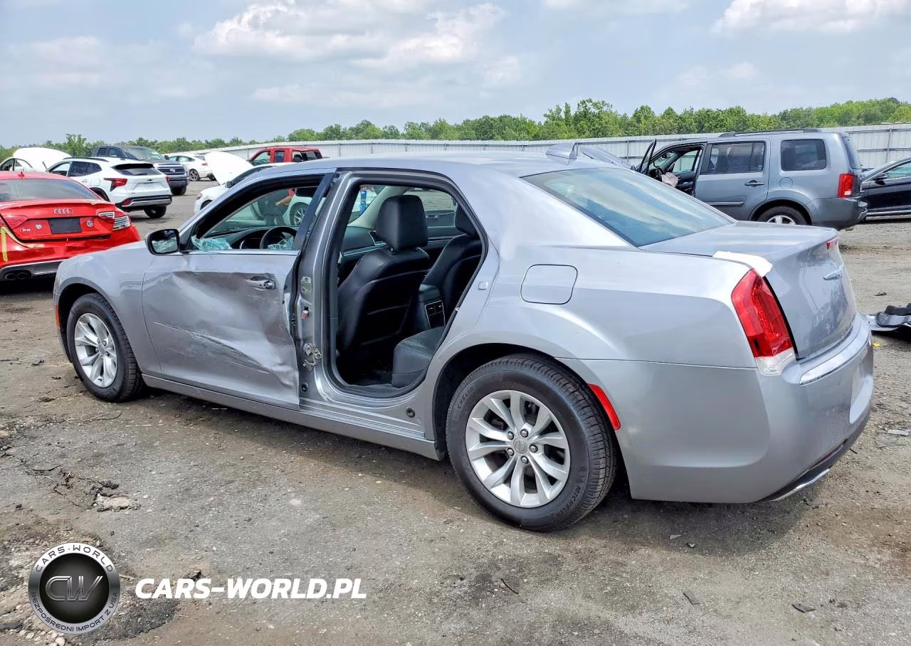 2015 Chrysler 300 Limited VIN:2C3CCAAG5FH785873 - 2