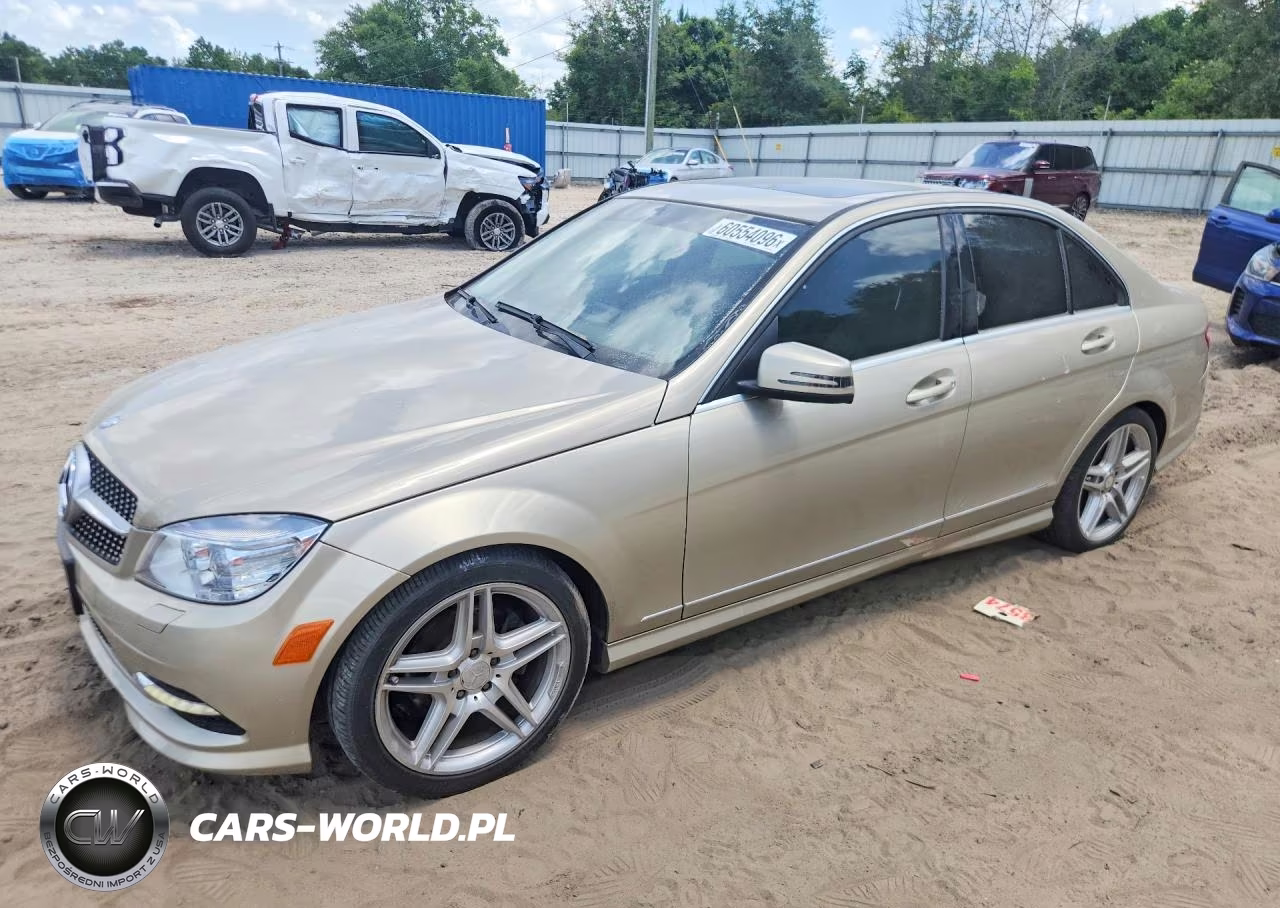 2011 Mercedes-Benz C VIN:WDDGF8BB7BR145650 - 1