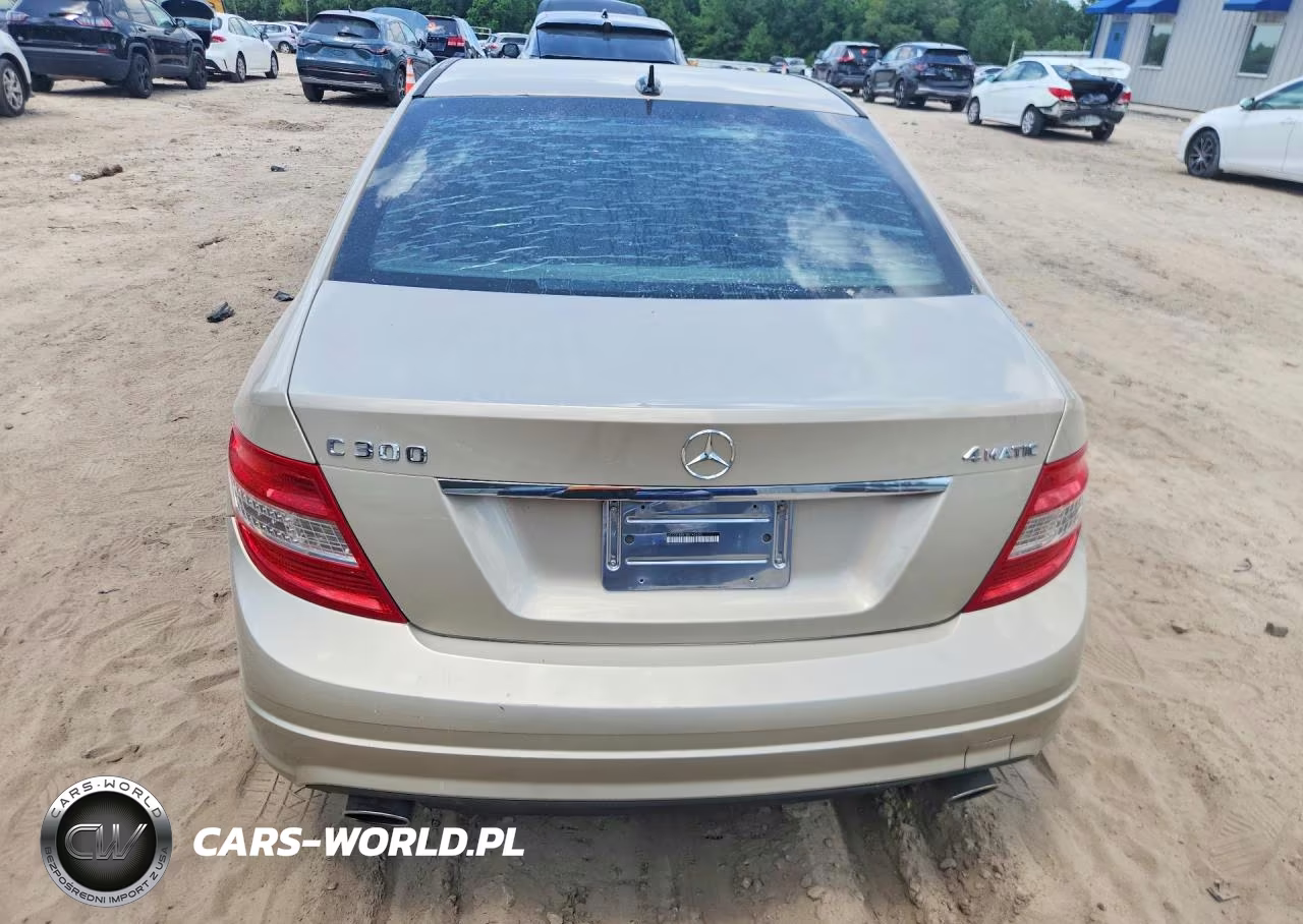 2011 Mercedes-Benz C VIN:WDDGF8BB7BR145650 - 6