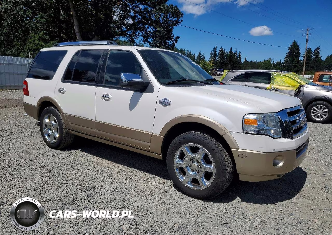 2014 Ford Expedition Xlt VIN:1FMJU1H56EEF01978 - 4