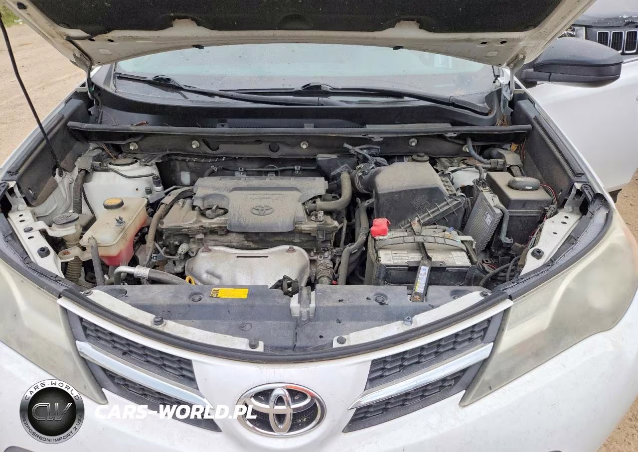 2015 Toyota Rav4 Le VIN:2T3BFREV8FW264068 - 12
