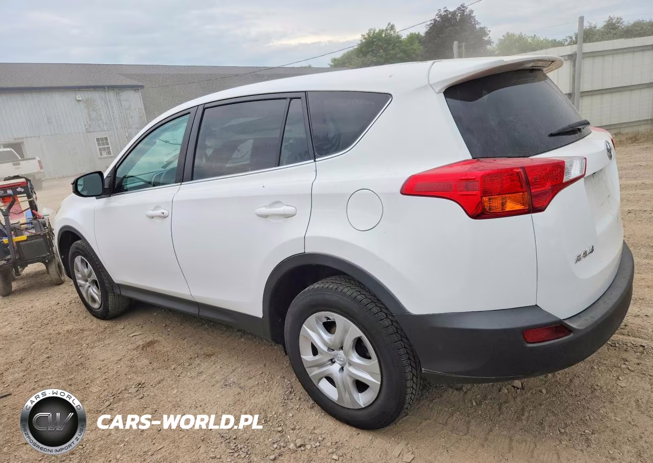 2015 Toyota Rav4 Le VIN:2T3BFREV8FW264068 - 2