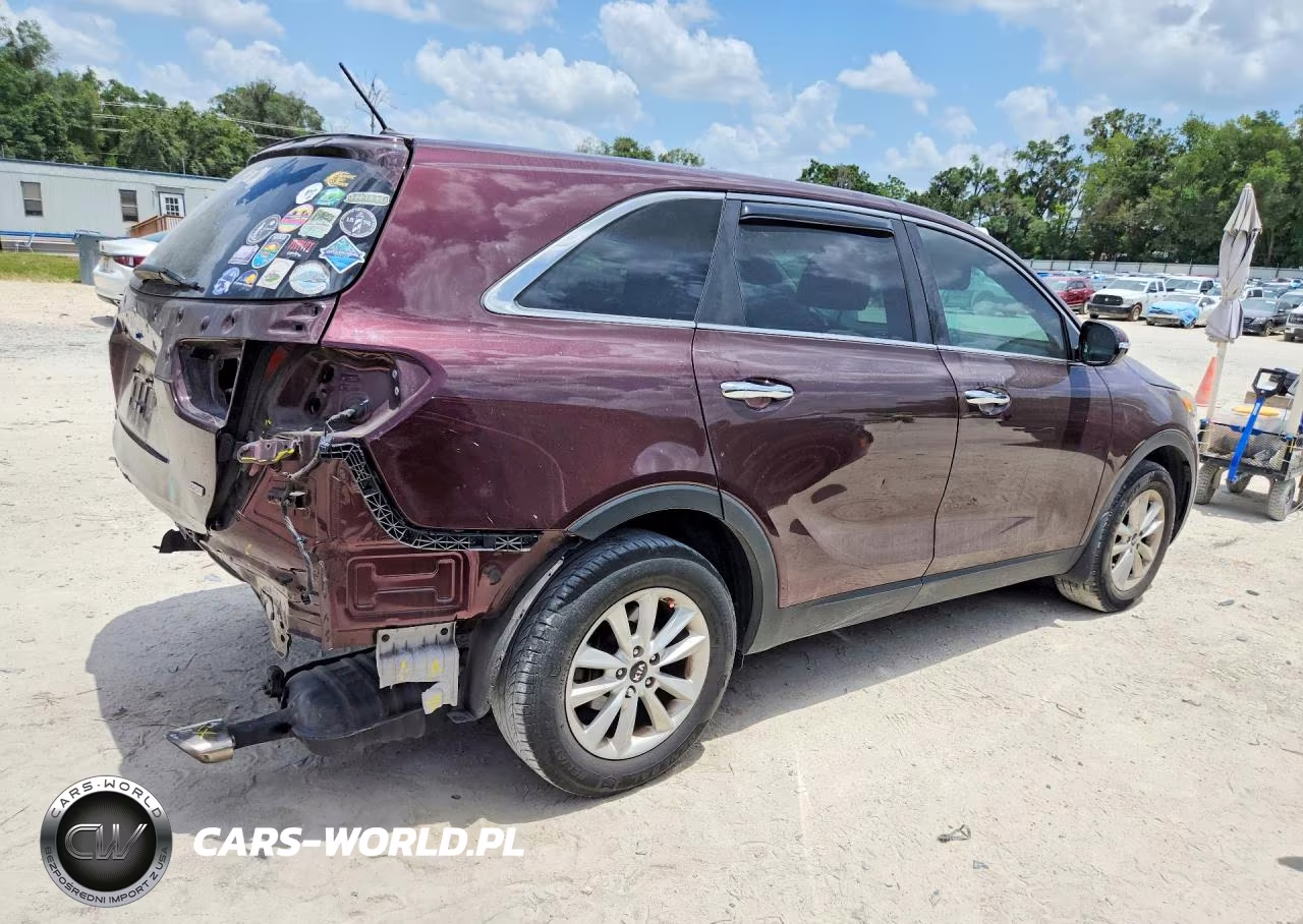 2020 Kia Sorento Lx VIN:5XYPG4A31LG624799 - 3
