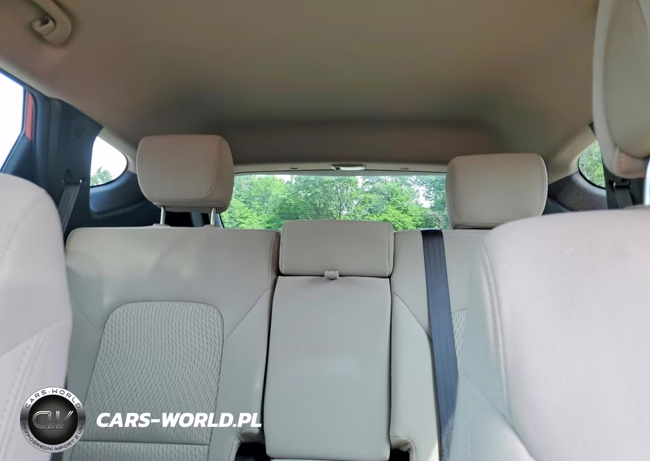 2017 Hyundai Santa Fe Sport 2.4L VIN:5XYZT3LB2HG391767 - 10