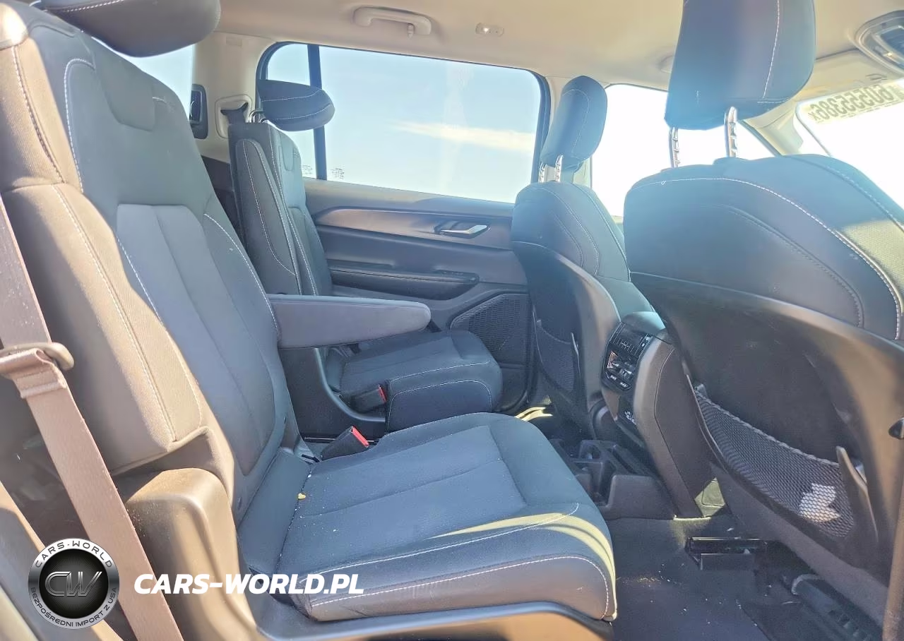 2023 Jeep Grand Cherokee VIN:1C4RJKAG1P8855393 - 11