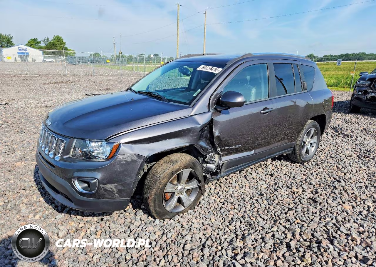2017 Jeep Compass Latitude – zdjęcie 1 z 12