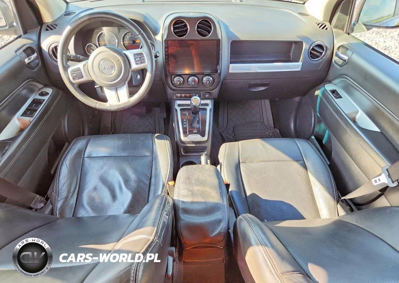 2017 Jeep Compass Latitude VIN:1C4NJCEB9HD199584 - 8