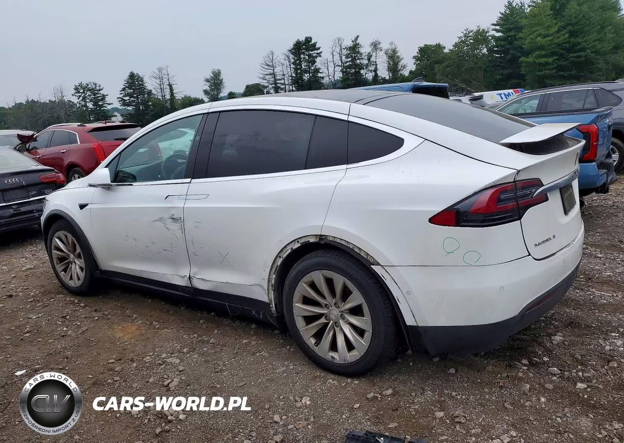 2016 Tesla Model X VIN:5YJXCBE29GF022814 - 2