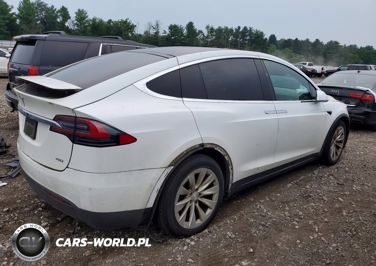 2016 Tesla Model X VIN:5YJXCBE29GF022814 - 3