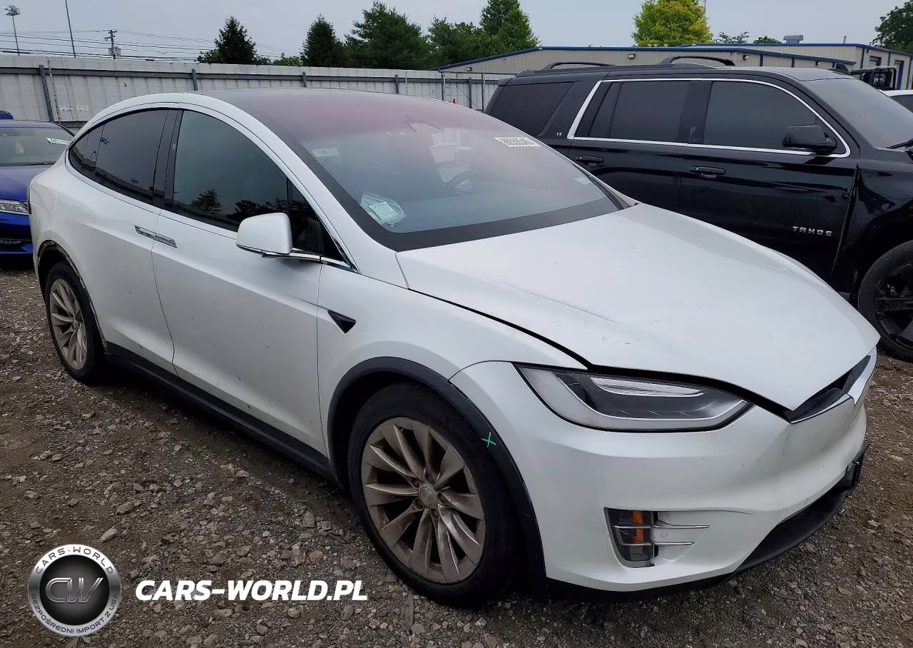 2016 Tesla Model X VIN:5YJXCBE29GF022814 - 4