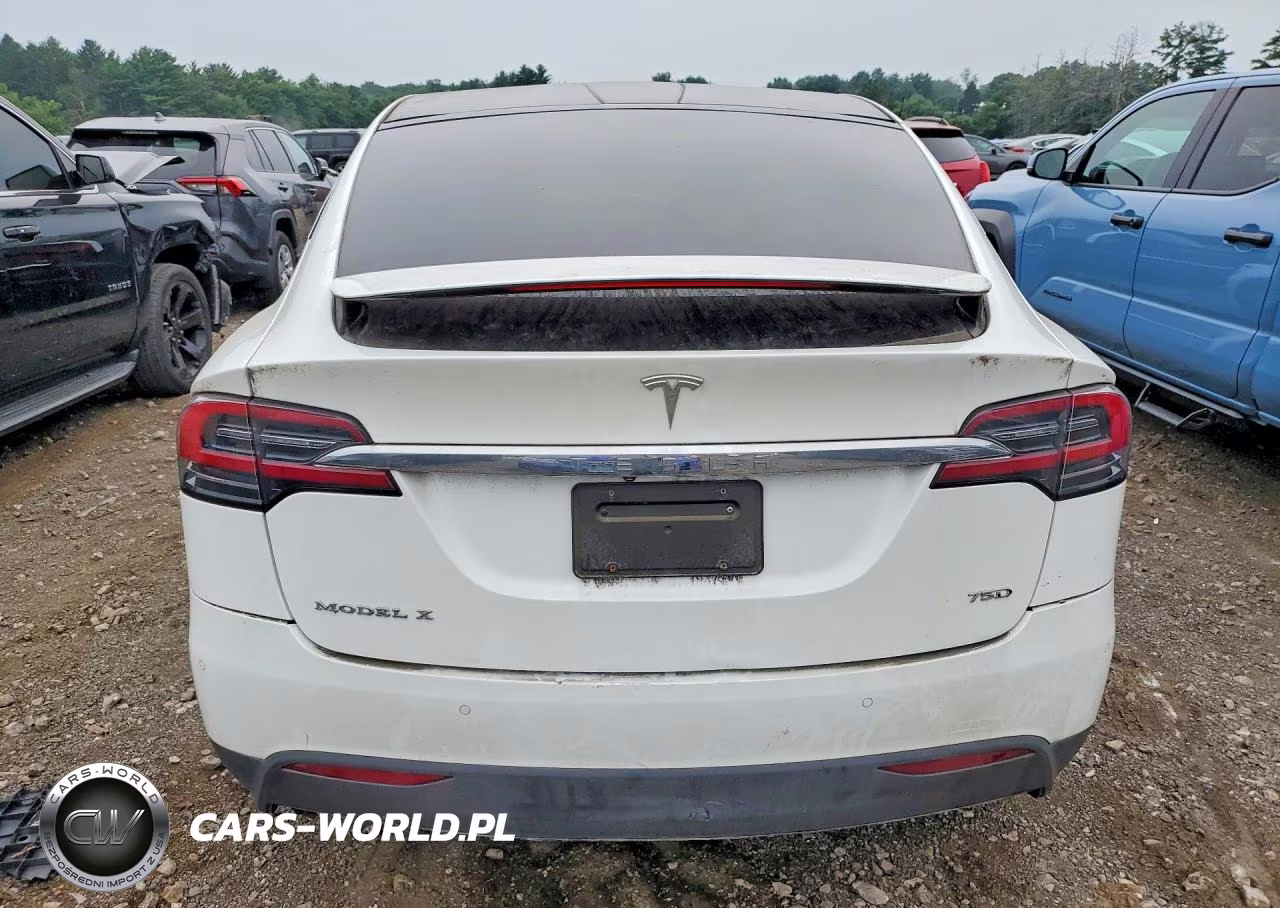 2016 Tesla Model X VIN:5YJXCBE29GF022814 - 6