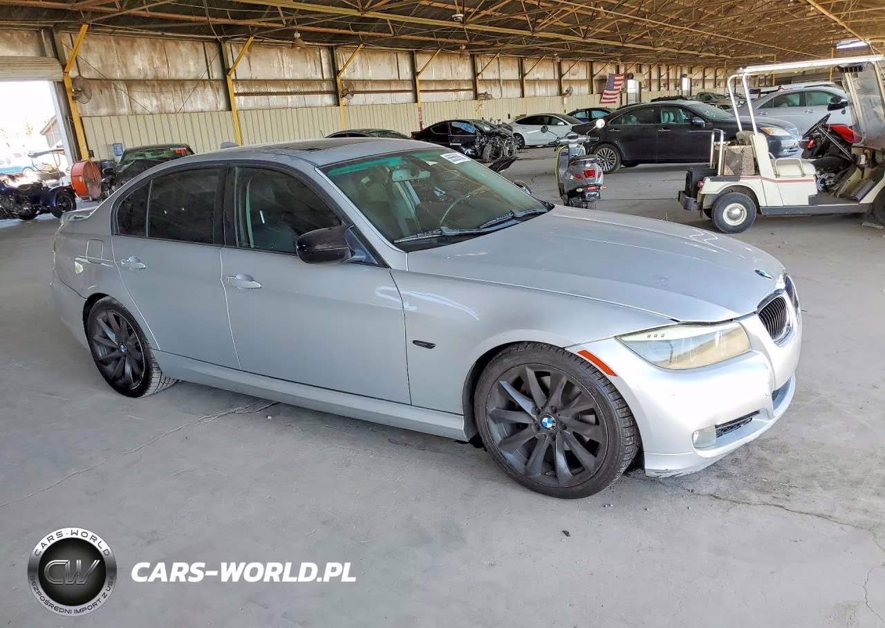 2009 BMW 328 I VIN:WBAPH77569NL81822 - 4